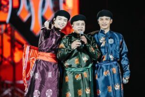 Chương trình và chủ đề