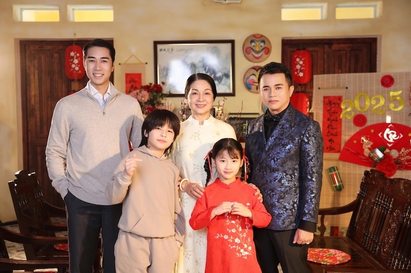 Sự góp mặt của các nghệ sĩ khác trong MV